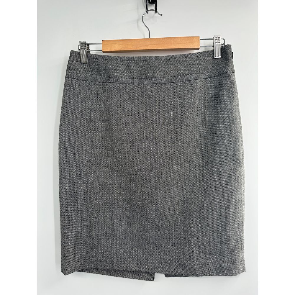 The Limited Collection Black A Line Skirt Size 4 - Picture 10 of 16